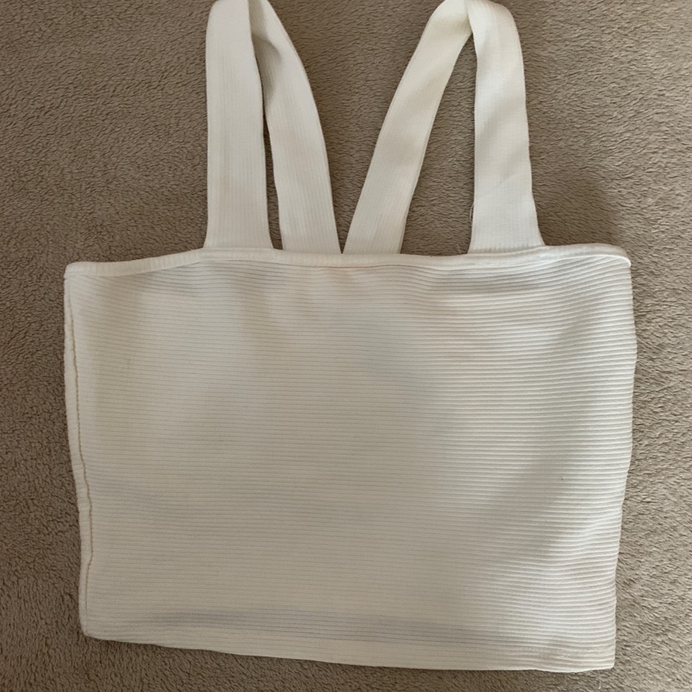 White cropped tank